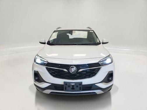 Summit White 2020 Buick Encore GX Essence
