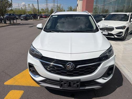 Summit White 2020 Buick Encore GX Essence