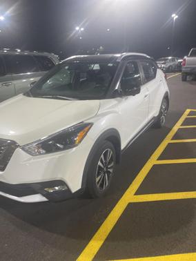 2019 Nissan Kicks SR