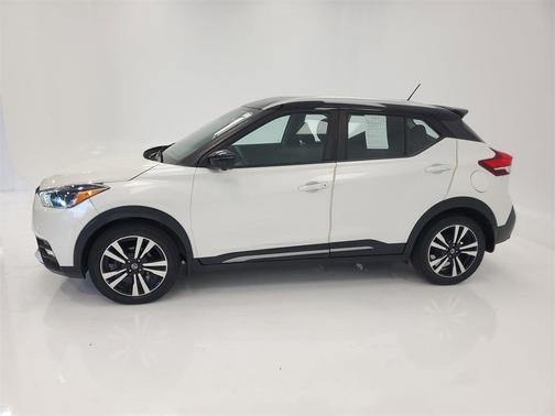 2019 Nissan Kicks SR