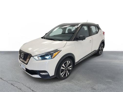 2019 Nissan Kicks SR