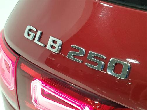 2020 Mercedes-Benz GLB 250 4MATIC