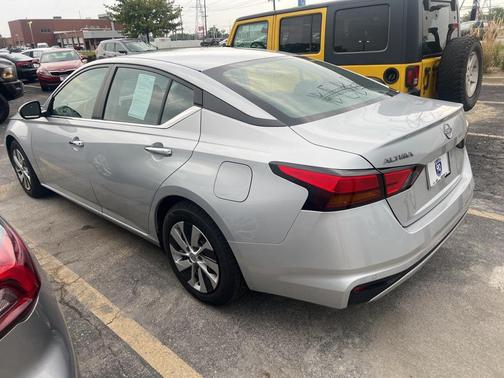 2023 Nissan Altima S FWD