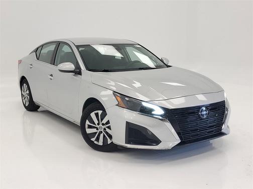2023 Nissan Altima S FWD