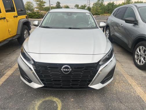 2023 Nissan Altima S FWD