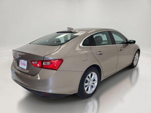 Mineral Gray Metallic 2023 Chevrolet Malibu FWD 1LT