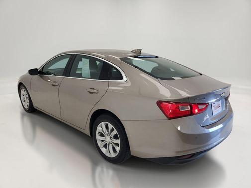 Mineral Gray Metallic 2023 Chevrolet Malibu FWD 1LT