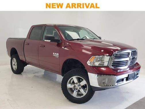 Delmonico Red Pearlcoat 2019 RAM 1500 Big Horn