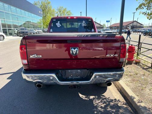 Delmonico Red Pearlcoat 2019 RAM 1500 Big Horn