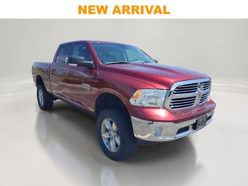 Delmonico Red Pearlcoat 2019 RAM 1500 Big Horn