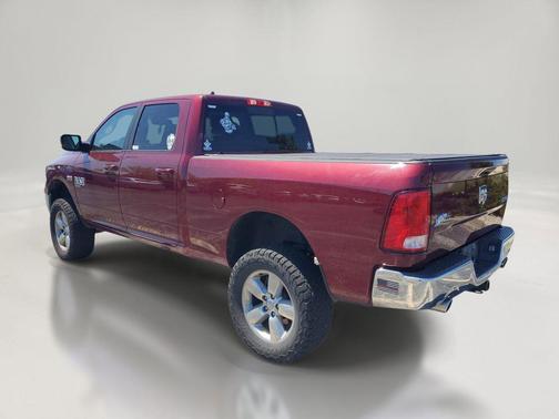 Delmonico Red Pearlcoat 2019 RAM 1500 Big Horn