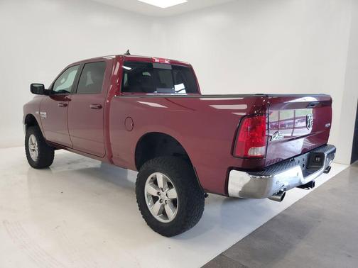Delmonico Red Pearlcoat 2019 RAM 1500 Big Horn