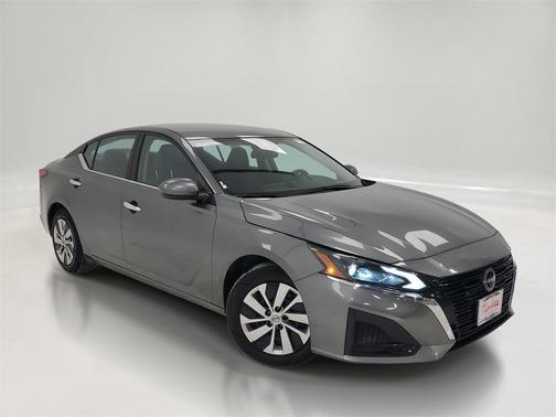 2023 Nissan Altima S FWD