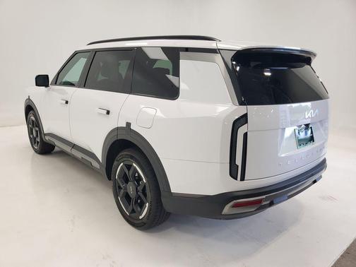 Glacial White Pearl 2027 Kia Telluride EX