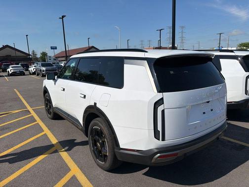 Glacial White Pearl 2027 Kia Telluride EX