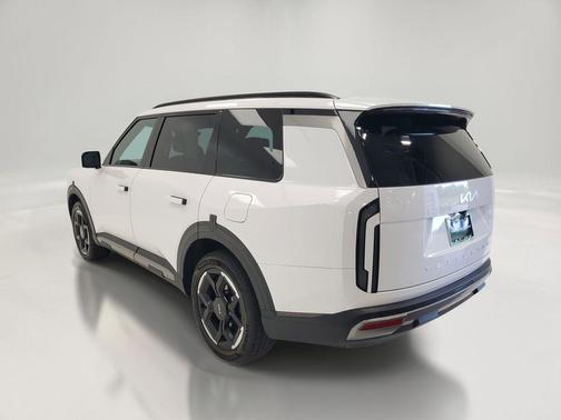 Glacial White Pearl 2027 Kia Telluride EX