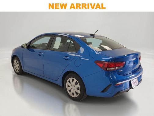 Sporty Blue 2022 Kia Rio S