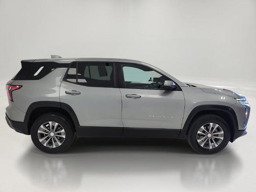 Sterling Gray Metallic 2025 Chevrolet Equinox 1LT