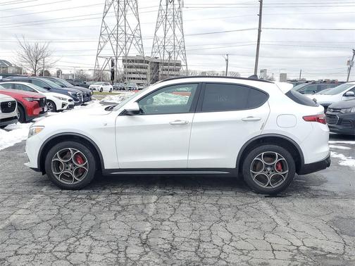 2022 Alfa Romeo Stelvio Ti