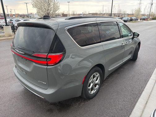 2023 Chrysler Pacifica Limited