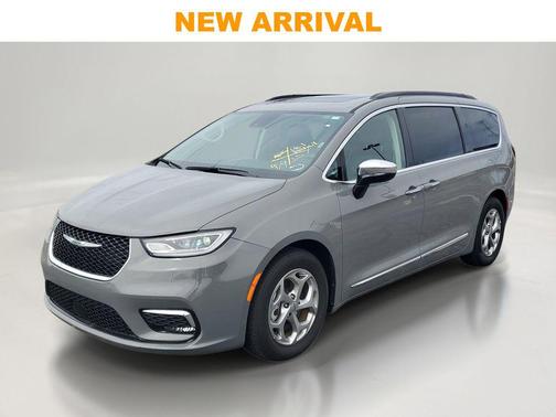 Ceramic Gray Clearcoat 2023 Chrysler Pacifica Limited