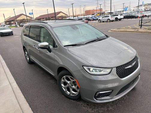 2023 Chrysler Pacifica Limited