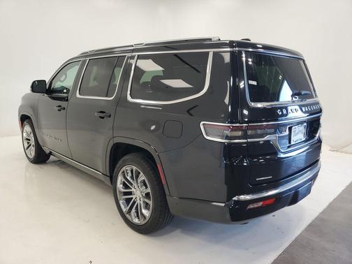 Diamond Black Crystal Pearlcoat 2023 Jeep Grand Wagoneer Series II 4x4