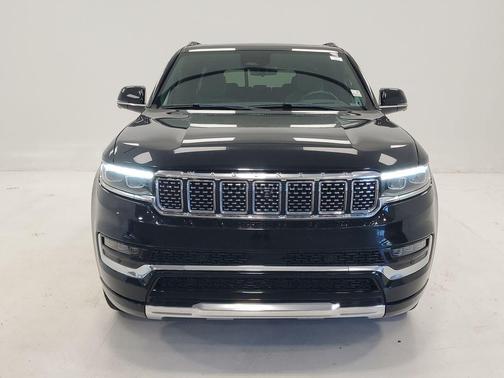 Diamond Black Crystal Pearlcoat 2023 Jeep Grand Wagoneer Series II 4x4