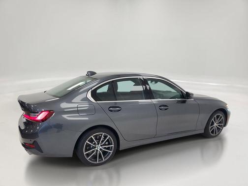 Mineral Grey Metallic 2022 BMW 330 xDrive