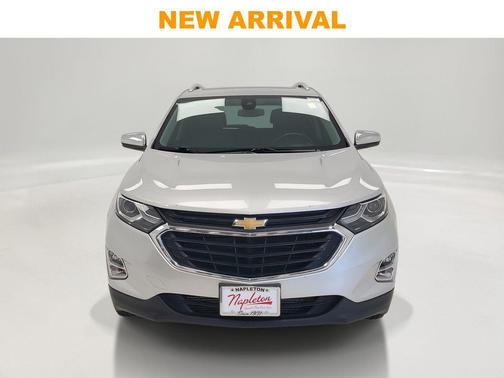 Silver Ice Metallic 2021 Chevrolet Equinox 1LT