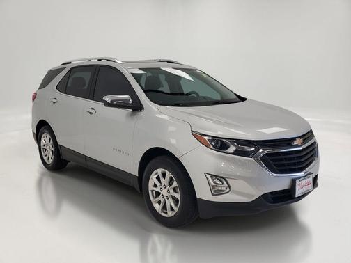 Silver Ice Metallic 2021 Chevrolet Equinox 1LT