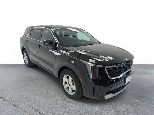 2025 Kia Sorento LX