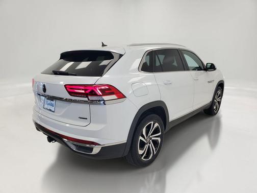 Opal White 2023 Volkswagen Atlas Cross Sport 3.6L V6 SEL