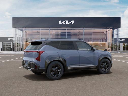Pale Gray 2027 Kia Seltos X-Line S