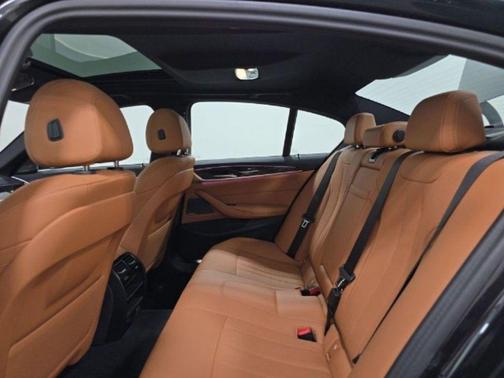 2023 BMW 530 i xDrive