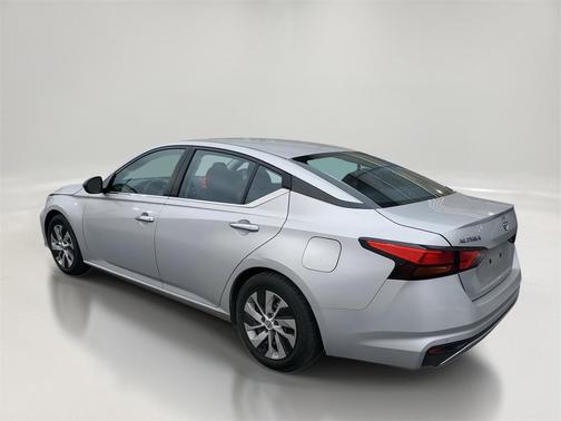 2024 Nissan Altima S FWD