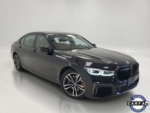 Black Sapphire Metallic 2021 BMW 750 i xDrive