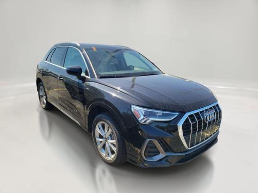 Chronos Gray Metallic 2025 Audi Q3 Premium 45 TFSI S line quattro Tiptronic