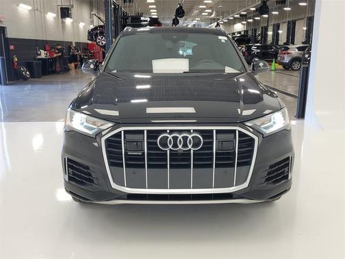 2022 Audi Q7 55 Premium Plus
