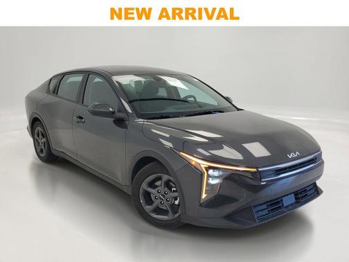 Interstellar Gray 2025 Kia K4 LXS