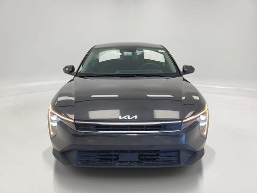 Interstellar Gray 2025 Kia K4 LXS