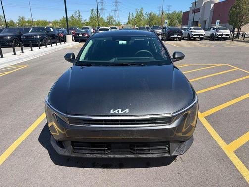 Interstellar Gray 2025 Kia K4 LXS