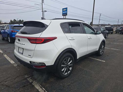 2022 Kia Sportage S