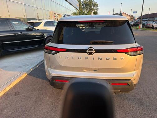 Brilliant Silver Metallic 2025 Nissan Pathfinder SV FWD