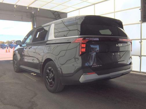Panthera Metal 2025 Kia Carnival LXS