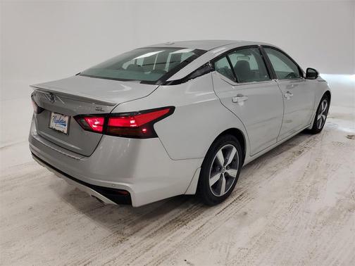 2022 Nissan Altima 2.5 SL