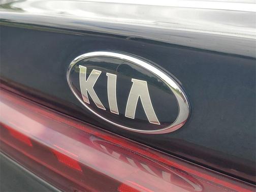 2021 Kia K5 LX