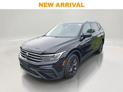 Black Metallic 2022 Volkswagen Tiguan 2.0T SE 4MOTION