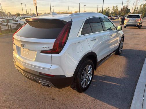 Crystal White Tricoat 2023 Cadillac XT4 Premium Luxury