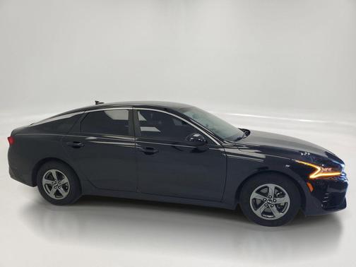 Ebony Black 2021 Kia K5 LXS